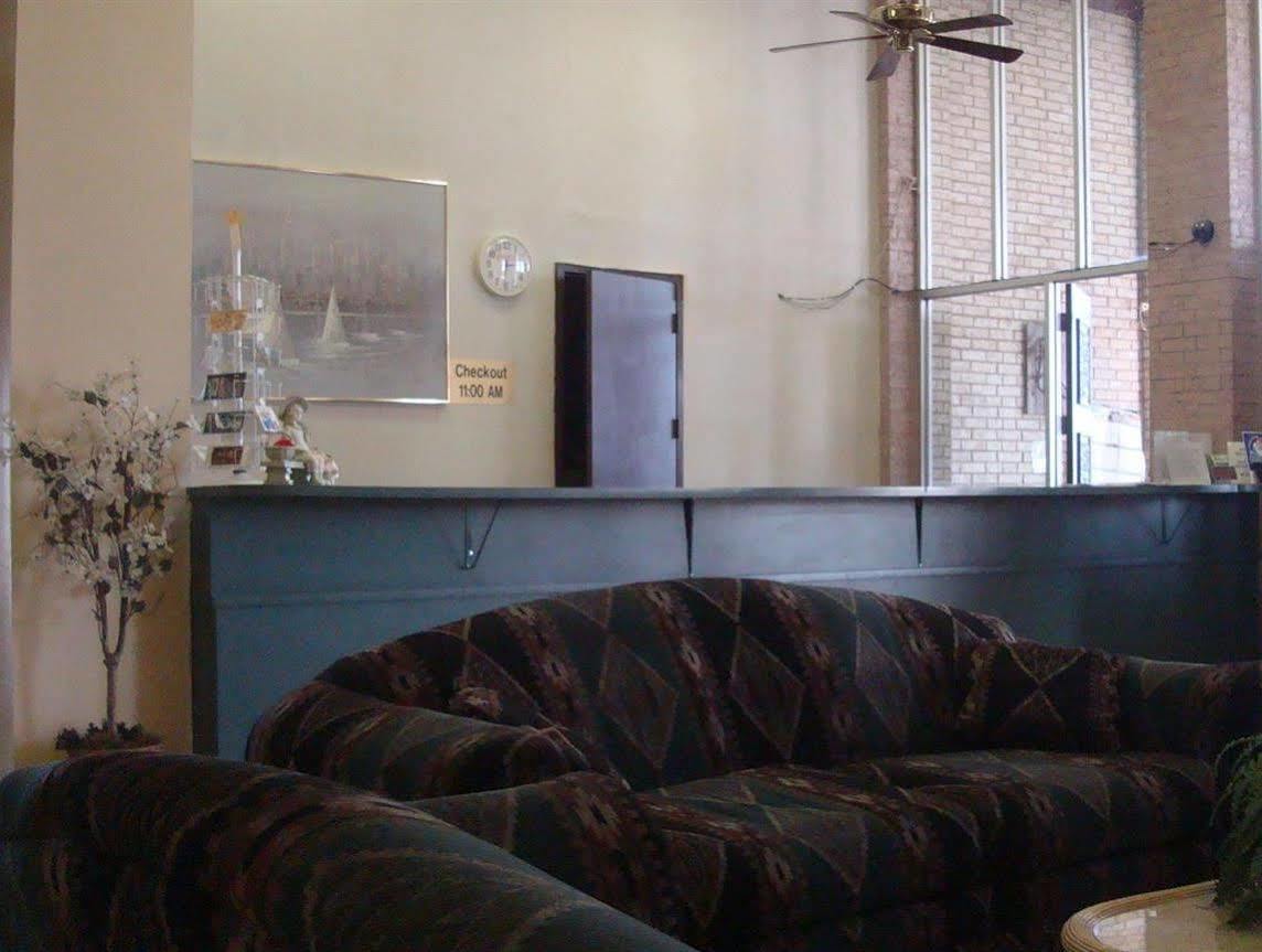 Rest Inn - Extended Stay, I-40 Airport, Wedding & Event Center Amarillo Exterior photo