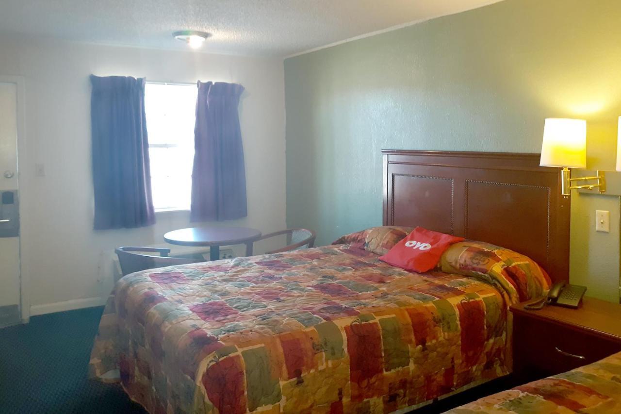 Rest Inn - Extended Stay, I-40 Airport, Wedding & Event Center Amarillo Exterior photo